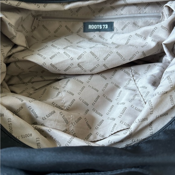 Roots Canvas Bag - Picture 2 of 3